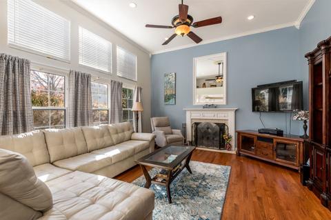 2609 Barrington Dr E, Aurora, IL 60503 photo 9