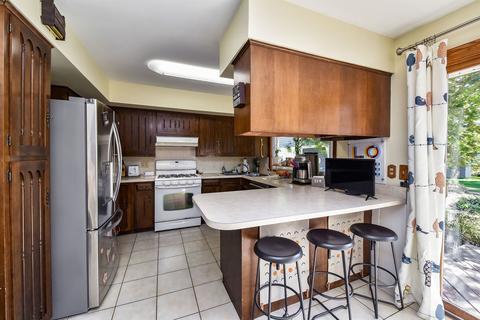 26 W109 Thomas Rd, Wheaton, IL 60187 photo 5