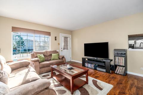393 Gregory St, Aurora, IL 60504 photo 6
