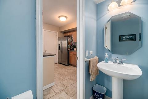 393 Gregory St, Aurora, IL 60504 photo 13