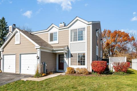 393 Gregory St, Aurora, IL 60504 photo 2