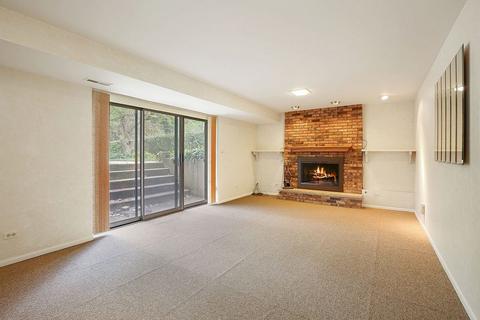 1806 E Apache Ln, Mount Prospect, IL 60056 photo 11