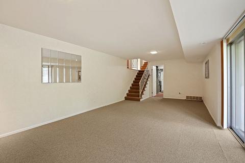 1806 E Apache Ln, Mount Prospect, IL 60056 photo 13