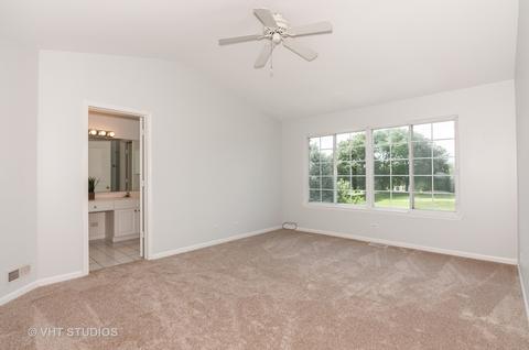 1568 Knoll Crest Dr, Bartlett, IL 60103 photo 9