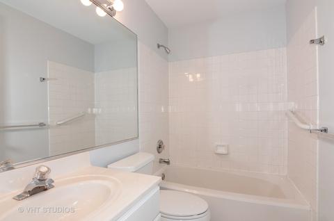 1568 Knoll Crest Dr, Bartlett, IL 60103 photo 13