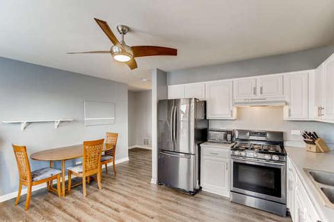 2025 Grayhawk Dr, Aurora, IL 60503 photo 8