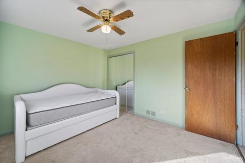 940 N Wheeling Rd, Mount Prospect, IL 60056 photo 13