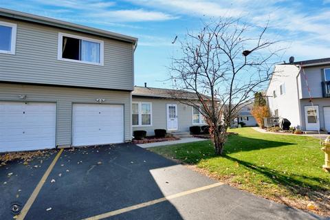226 Apache Ct, Bolingbrook, IL 60440 photo 2