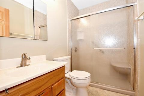 226 Apache Ct, Bolingbrook, IL 60440 photo 17
