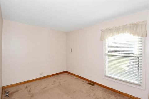 226 Apache Ct, Bolingbrook, IL 60440 photo 19