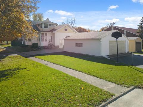 199 E 2nd St, El Paso, IL 61738 photo 18