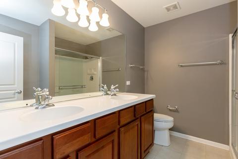 1053 Crane Pt, Elgin, IL 60124 photo 9