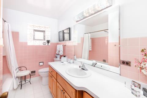 1820 Birch St, Des Plaines, IL 60018 photo 11