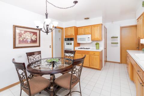 1820 Birch St, Des Plaines, IL 60018 photo 6