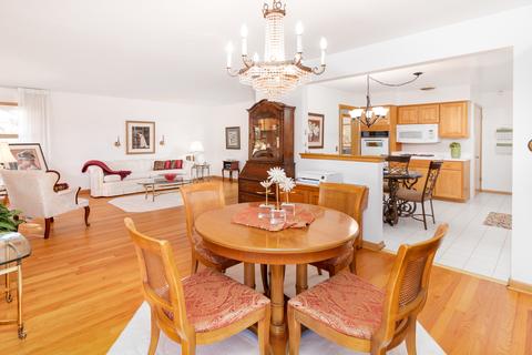 1820 Birch St, Des Plaines, IL 60018 photo 4