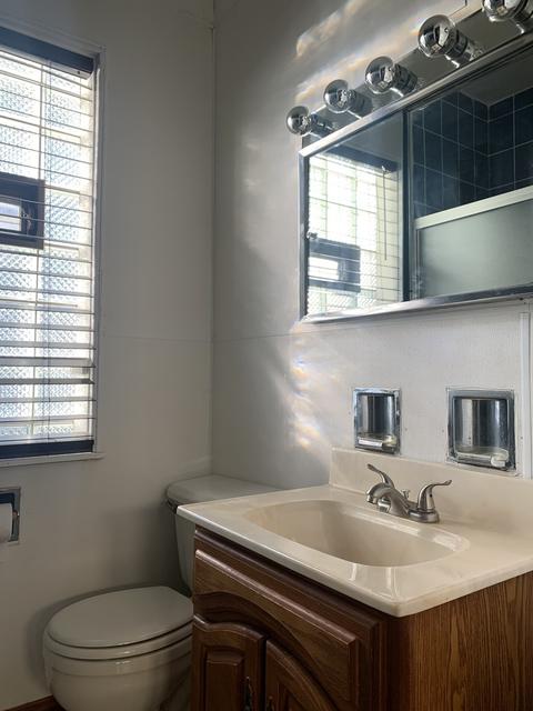 7122 S Artesian Ave, Chicago, IL 60629 photo 6