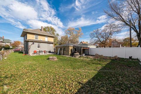 739 E Downer Pl, Aurora, IL 60505 photo 5