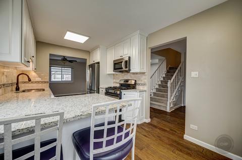 1520 Johnstown Ct, Wheaton, IL 60189 photo 13