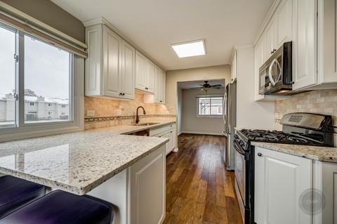 1520 Johnstown Ct, Wheaton, IL 60189 photo 14