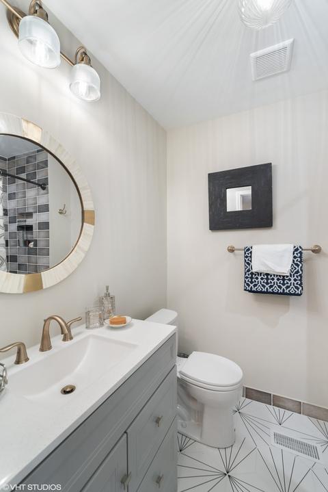 2522 E 74th St, Chicago, IL 60649 photo 12