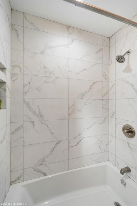 2522 E 74th St, Chicago, IL 60649 photo 10