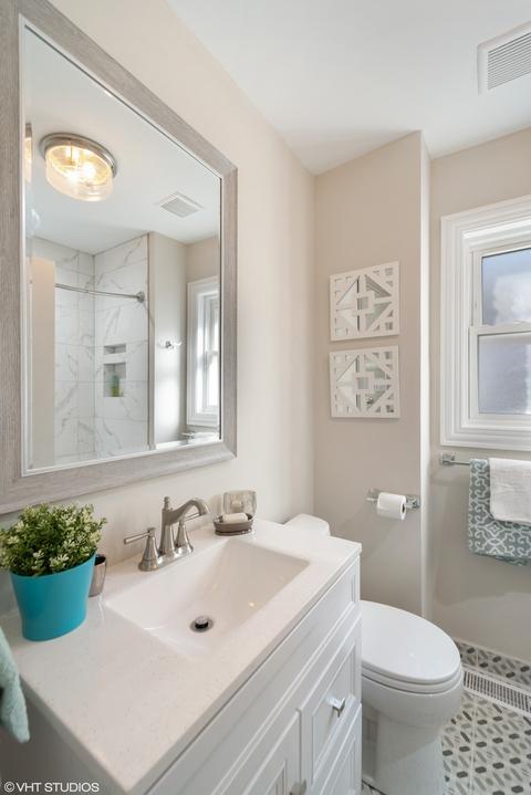 2522 E 74th St, Chicago, IL 60649 photo 9