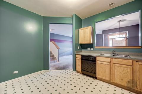 752 County Line Rd, Aurora, IL 60502 photo 15