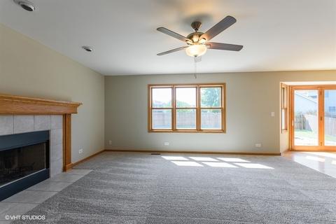 1008 Casey Dr, Minooka, IL 60447 photo 17