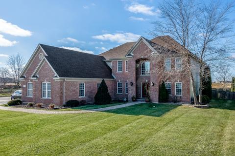 3740 Grayhawk Dr, Algonquin, IL 60102 photo 1