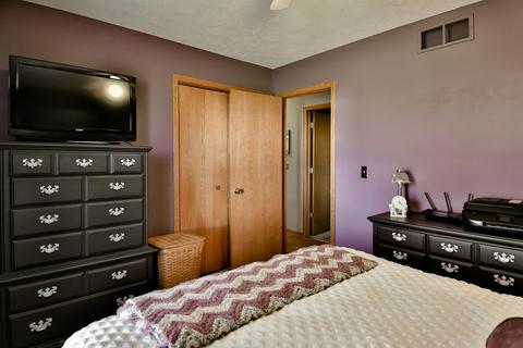411 Hickory Dr, Davis Junction, IL 61020 photo 22