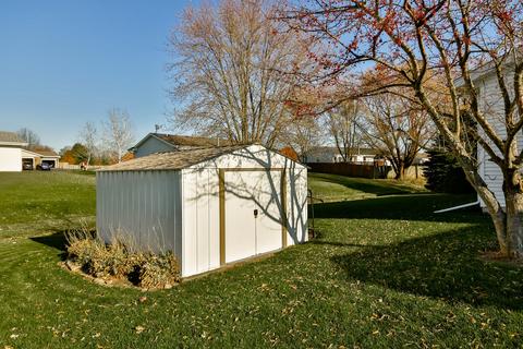 411 Hickory Dr, Davis Junction, IL 61020 photo 25