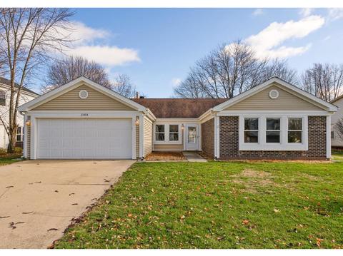 2303 Appleby Dr, Wheaton, IL 60189 photo 1