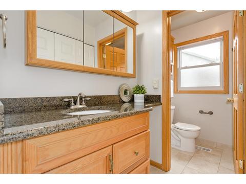 2303 Appleby Dr, Wheaton, IL 60189 photo 11