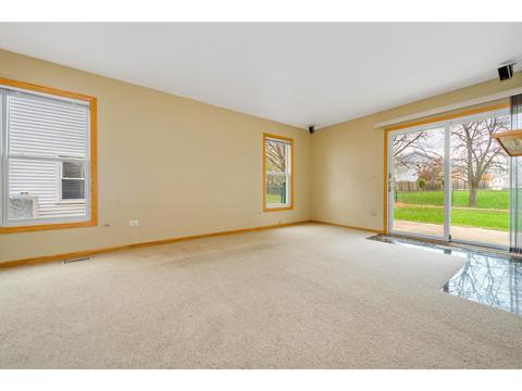 2303 Appleby Dr, Wheaton, IL 60189 photo 10