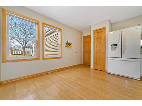 2303 Appleby Dr, Wheaton, IL 60189 photo 5