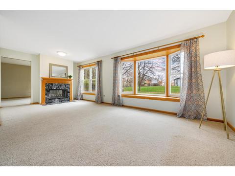 2303 Appleby Dr, Wheaton, IL 60189 photo 6