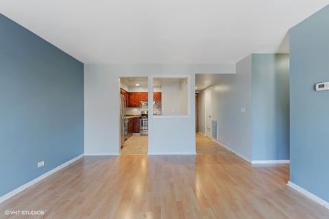 1302 E Washington St #E3, Des Plaines, IL 60016 photo 3