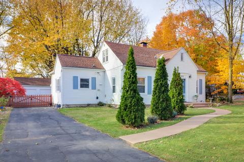 903 N School St, Normal, IL 61761 photo 2