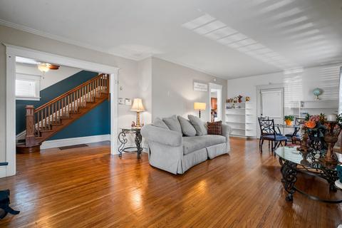 332 Plum St, Aurora, IL 60506 photo 4