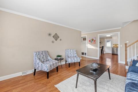 1313 Coolidge Ave, Wheaton, IL 60189 photo 9