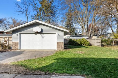 1313 Coolidge Ave, Wheaton, IL 60189 photo 3