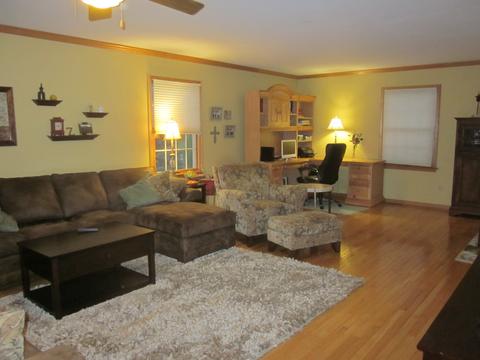 2602 Bryant Blvd, Peru, IL 61354 photo 4
