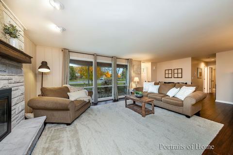 2102 Driving Park Rd, Wheaton, IL 60187 photo 5