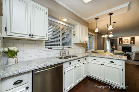 2102 Driving Park Rd, Wheaton, IL 60187 photo 7