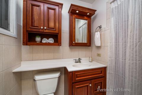 2102 Driving Park Rd, Wheaton, IL 60187 photo 16