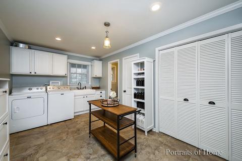 2102 Driving Park Rd, Wheaton, IL 60187 photo 13