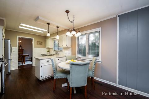 2102 Driving Park Rd, Wheaton, IL 60187 photo 10