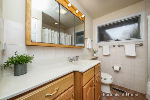 2102 Driving Park Rd, Wheaton, IL 60187 photo 19