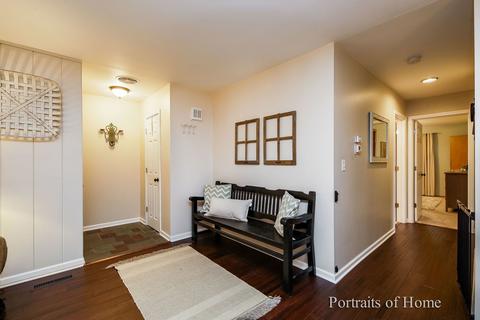 2102 Driving Park Rd, Wheaton, IL 60187 photo 3