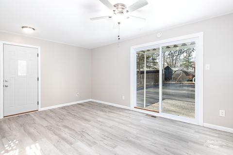 1915 N Eastern Ave, Mchenry, IL 60050 photo 5